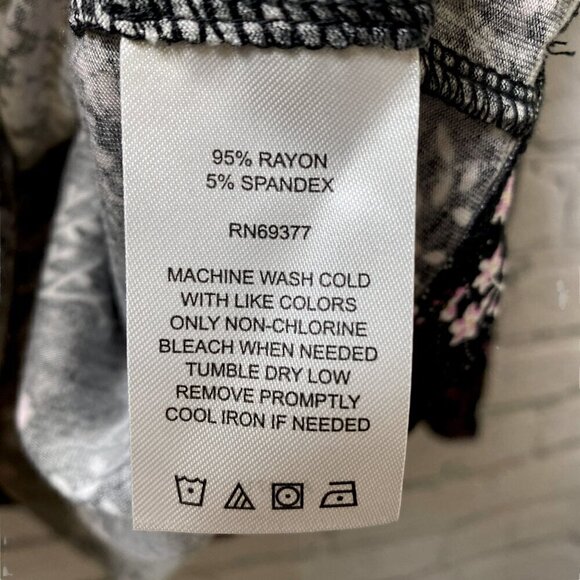 BROOK SHIELDS Womens Turtleneck Plus Size 2X Black Floral Long Sleeve NWT - Picture 10 of 10